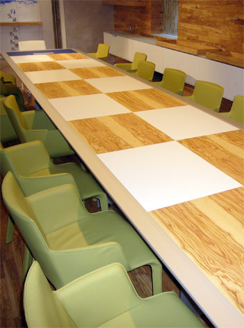 Detailbild Esstafel in der Kochschule von Johann Lafer in Guldental (Baustellenfoto)